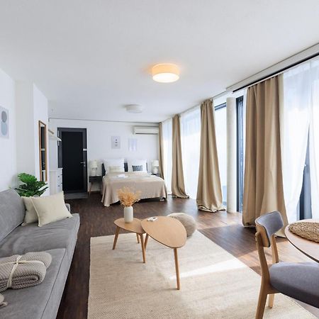 Global Living - Design Apartment I Rathausplatz I Kitchen I אוגסבורג מראה חיצוני תמונה